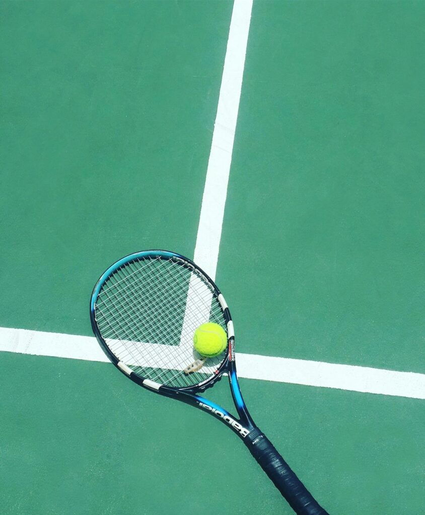 Matteo Berrettini in actie tijdens een ATP-tennistoernooi